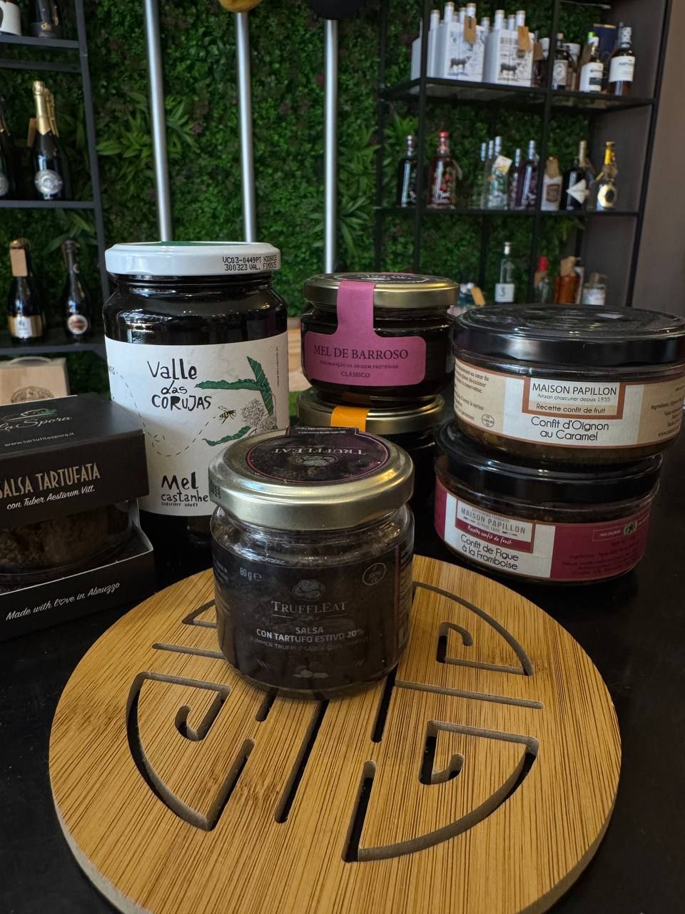 Truffleat salsa con tartifo estivo